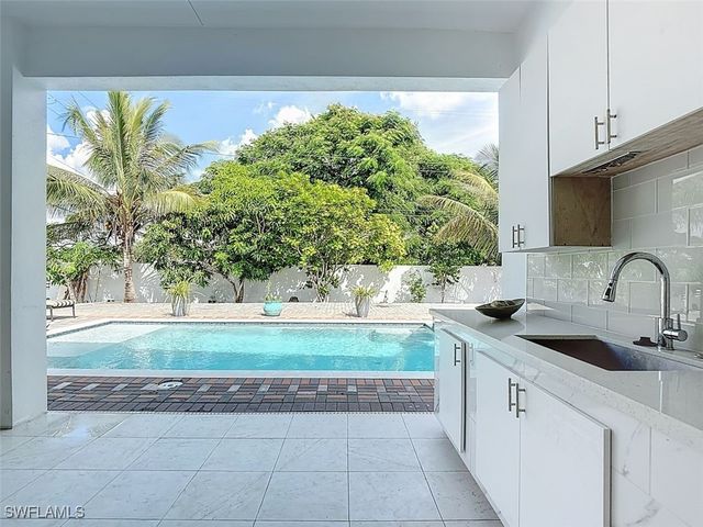 1806 41st ST SW, Naples, FL 34116