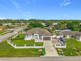 1806 41st ST SW, Naples, FL 34116