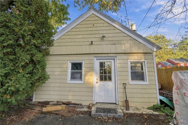 360 Darwin Drive, Amherst, NY 14226