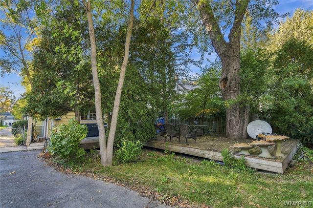 360 Darwin Drive, Amherst, NY 14226
