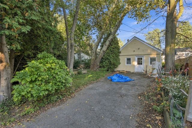 360 Darwin Drive, Amherst, NY 14226