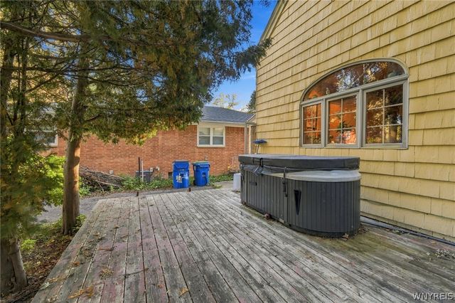 360 Darwin Drive, Amherst, NY 14226