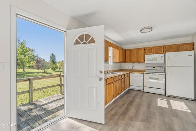 3305 West Old Kentucky Road, Mosheim, TN 37818