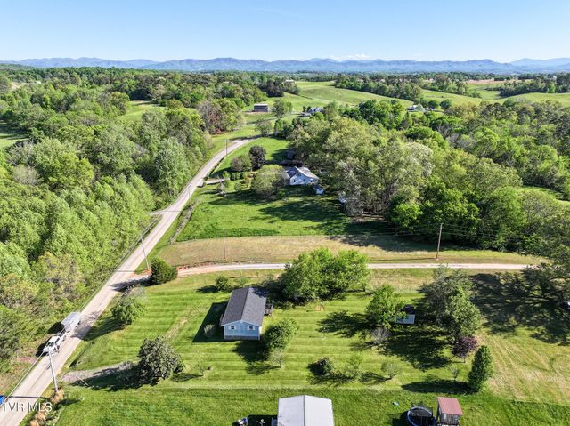 3305 West Old Kentucky Road, Mosheim, TN 37818