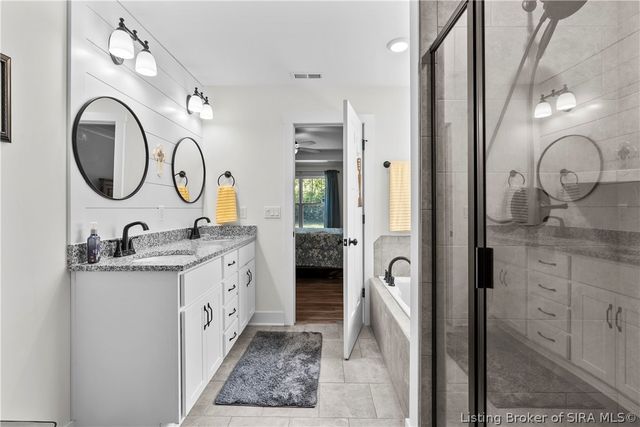 2768 Abby Woods Drive, Jeffersonville, IN 47130