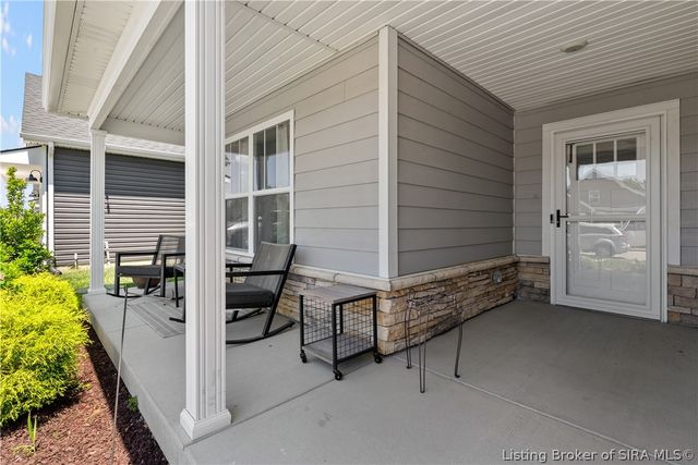 2768 Abby Woods Drive, Jeffersonville, IN 47130