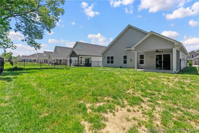 2768 Abby Woods Drive, Jeffersonville, IN 47130