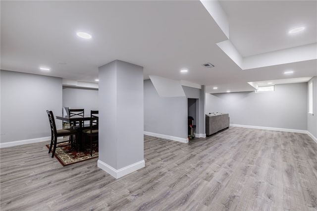 30 Woodgreen Drive, Pittsford, NY 14534