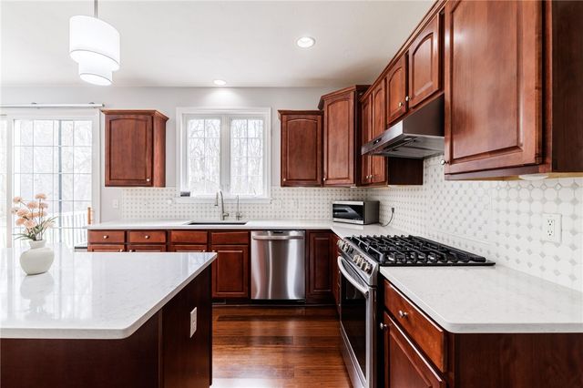 30 Woodgreen Drive, Pittsford, NY 14534