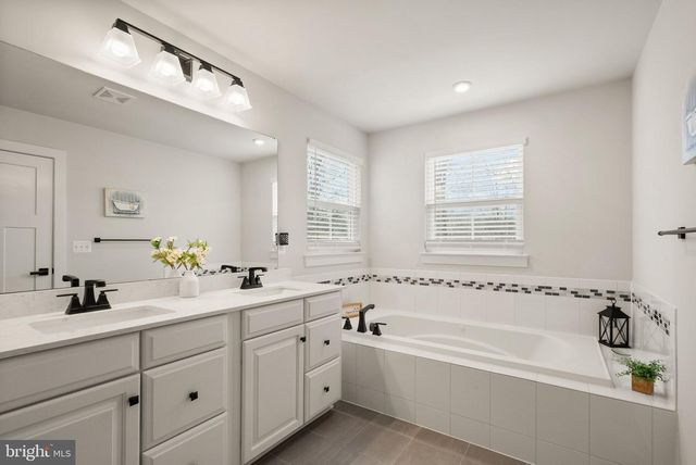 7 KNOB CREEK CT, Stafford, VA 22556