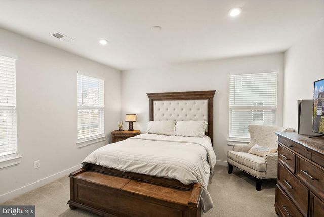 7 KNOB CREEK CT, Stafford, VA 22556