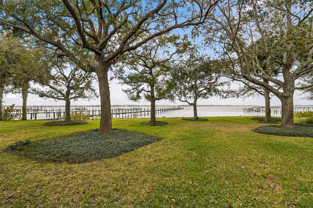 1924 NW Shore Terrace, Stuart, FL 34994