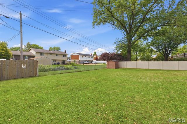4444 Mattis Road, St Louis, MO 63128