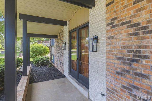 4444 Mattis Road, St Louis, MO 63128