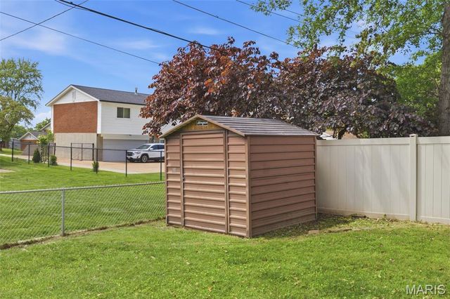 4444 Mattis Road, St Louis, MO 63128