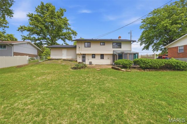 4444 Mattis Road, St Louis, MO 63128