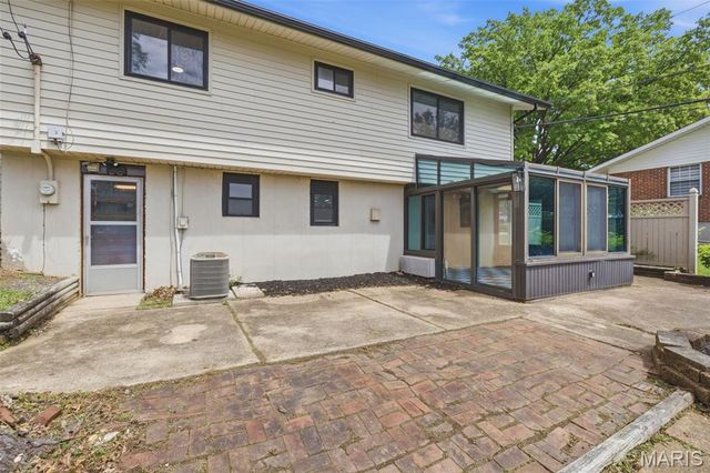 4444 Mattis Road, St Louis, MO 63128