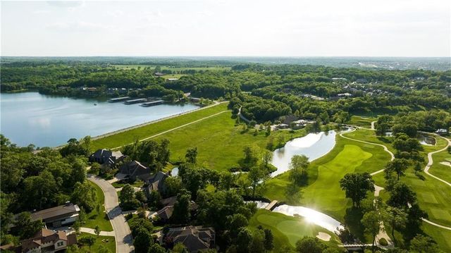17105 Galloway Drive, Loch Lloyd, MO 64012