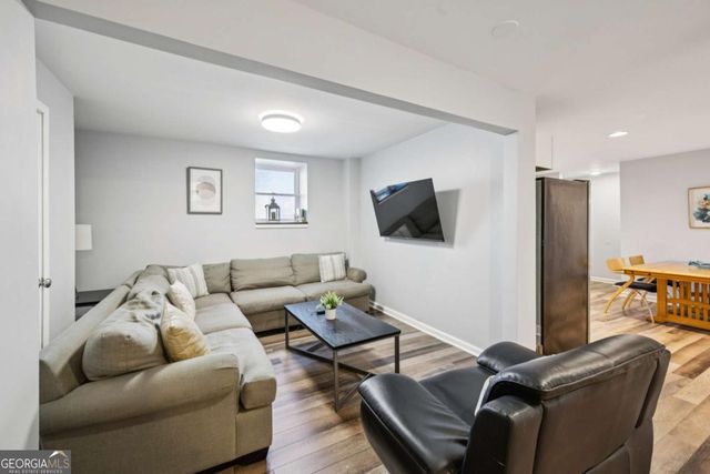 528 Holderness Street SW, Atlanta, GA 30310