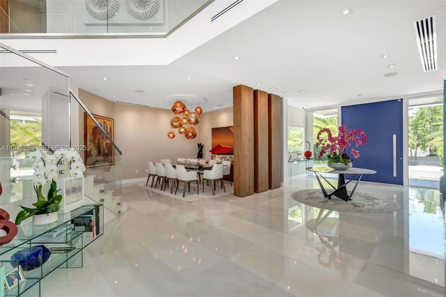 420 Island Dr, Key Biscayne, FL 33149