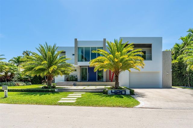 420 Island Dr, Key Biscayne, FL 33149