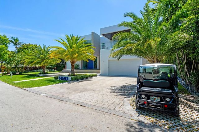 420 Island Dr, Key Biscayne, FL 33149