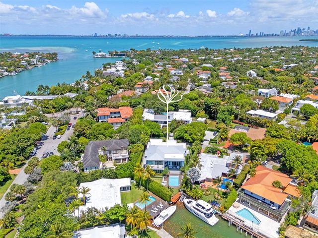 420 Island Dr, Key Biscayne, FL 33149