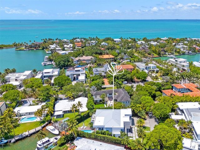 420 Island Dr, Key Biscayne, FL 33149