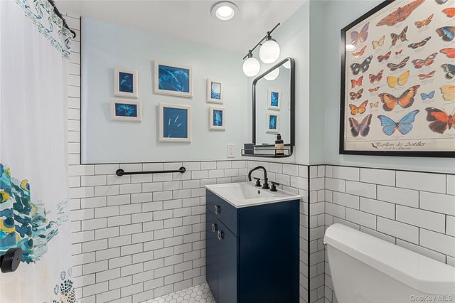 81 Walgrove Avenue, Dobbs Ferry, NY 10522