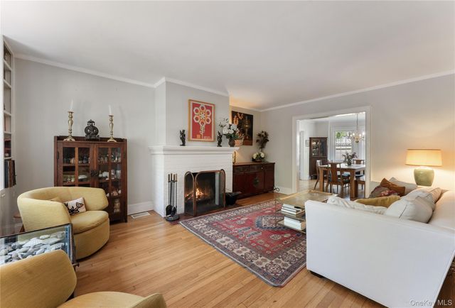 81 Walgrove Avenue, Dobbs Ferry, NY 10522