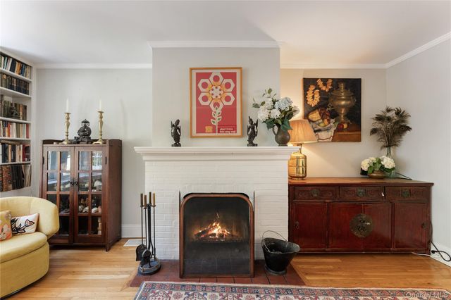 81 Walgrove Avenue, Dobbs Ferry, NY 10522