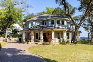 2 Bayou Blvd, Pensacola, FL 32503