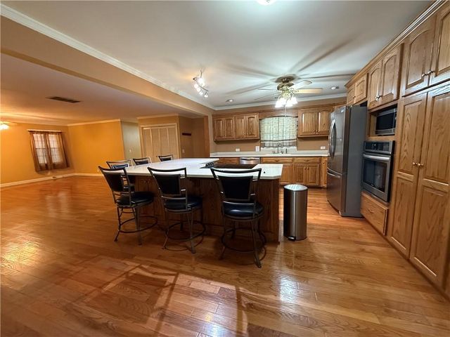 75 Ussery Drive, Lexington, MO 64067