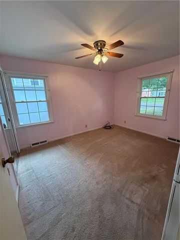 75 Ussery Drive, Lexington, MO 64067