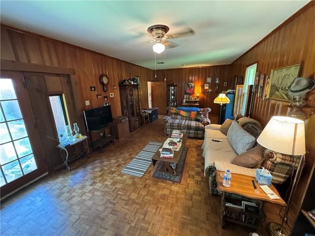 6142 MASONIC Drive, Alexandria, LA 71301