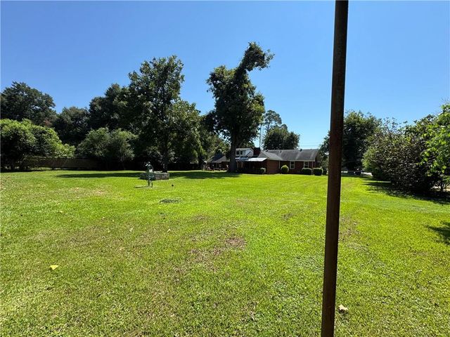 6142 MASONIC Drive, Alexandria, LA 71301