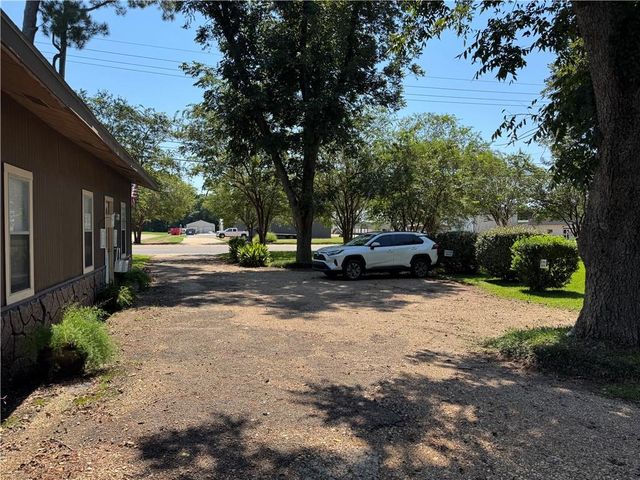 6142 MASONIC Drive, Alexandria, LA 71301