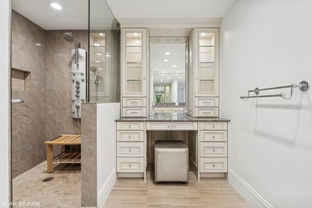 180 E Pearson Street 3807, Chicago, IL 60611