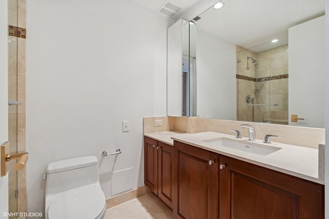 180 E Pearson Street 3807, Chicago, IL 60611