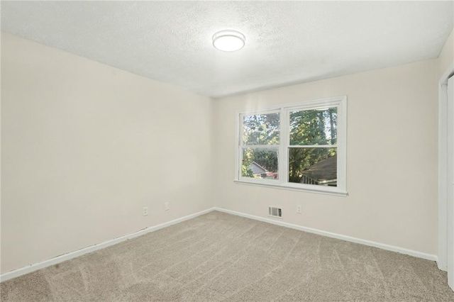 8121 Woodcliff Trail, Riverdale, GA 30274