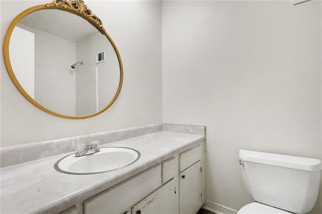 8121 Woodcliff Trail, Riverdale, GA 30274