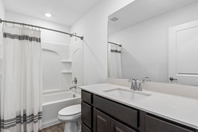 307 Andrew Drive, Yorkville, IL 60560