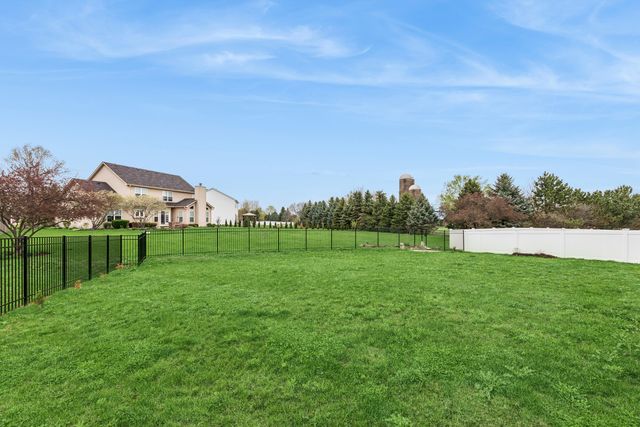 307 Andrew Drive, Yorkville, IL 60560