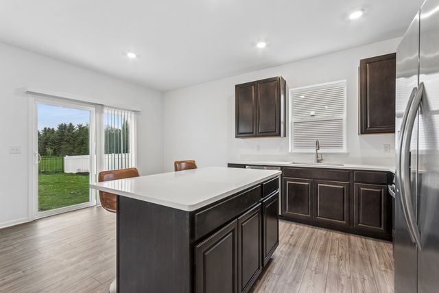 307 Andrew Drive, Yorkville, IL 60560