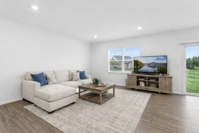 307 Andrew Drive, Yorkville, IL 60560