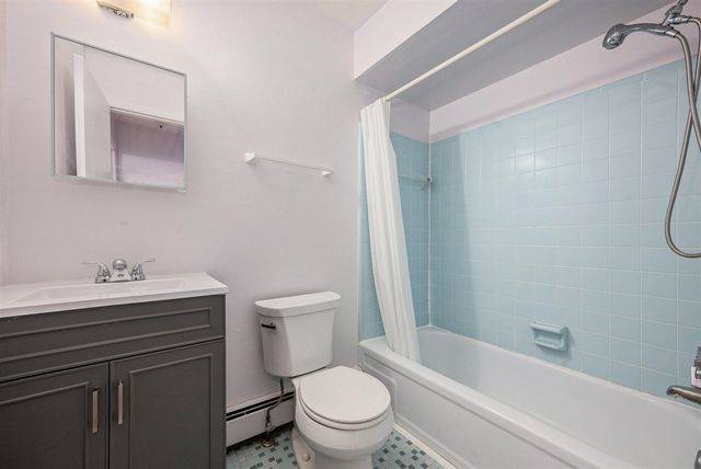 61117 Heritage Boulevard, South Lyon, MI 48178