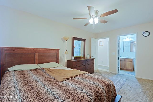 3721 W CALAVAR Road, Phoenix, AZ 85053