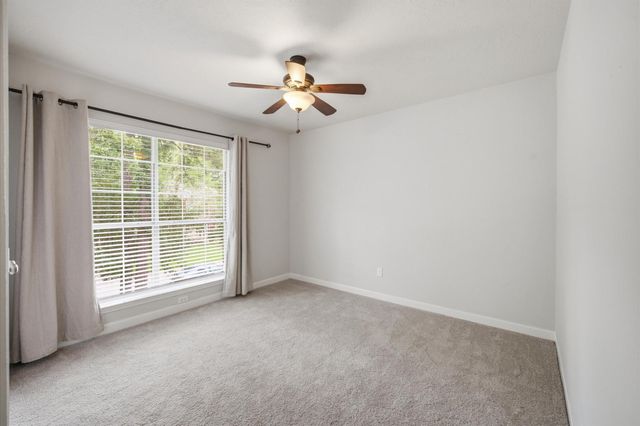 74 W Summer Storm Circle, The Woodlands, TX 77381