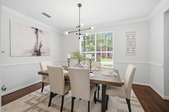 74 W Summer Storm Circle, The Woodlands, TX 77381
