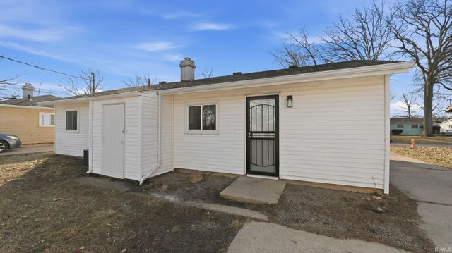 2623 Trentman Avenue, Fort Wayne, IN 46806